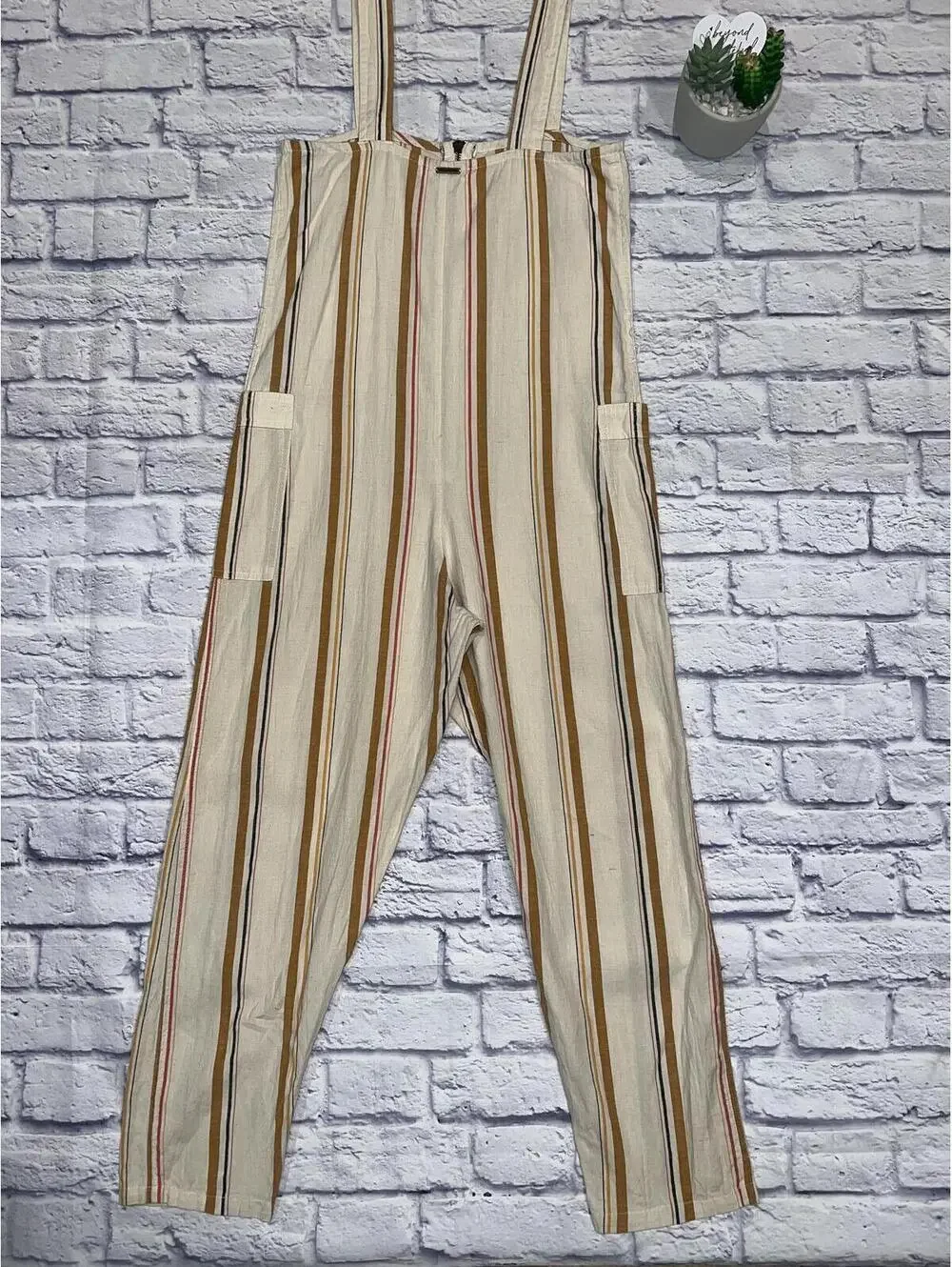 BILLABONG Jumpsuit size small - Picture 6 of 9